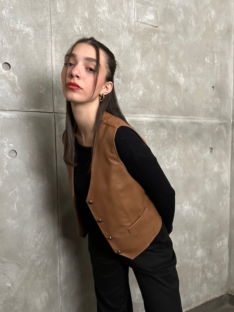 Camel Leather Vest - Mii